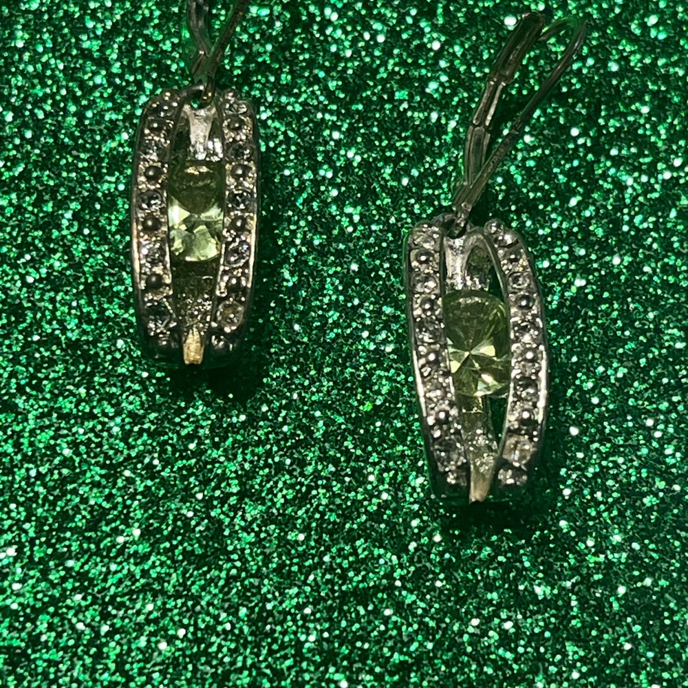 NRT signed Envy Me Cocktail Ring Green Rhinestone - Picture 6 of 6